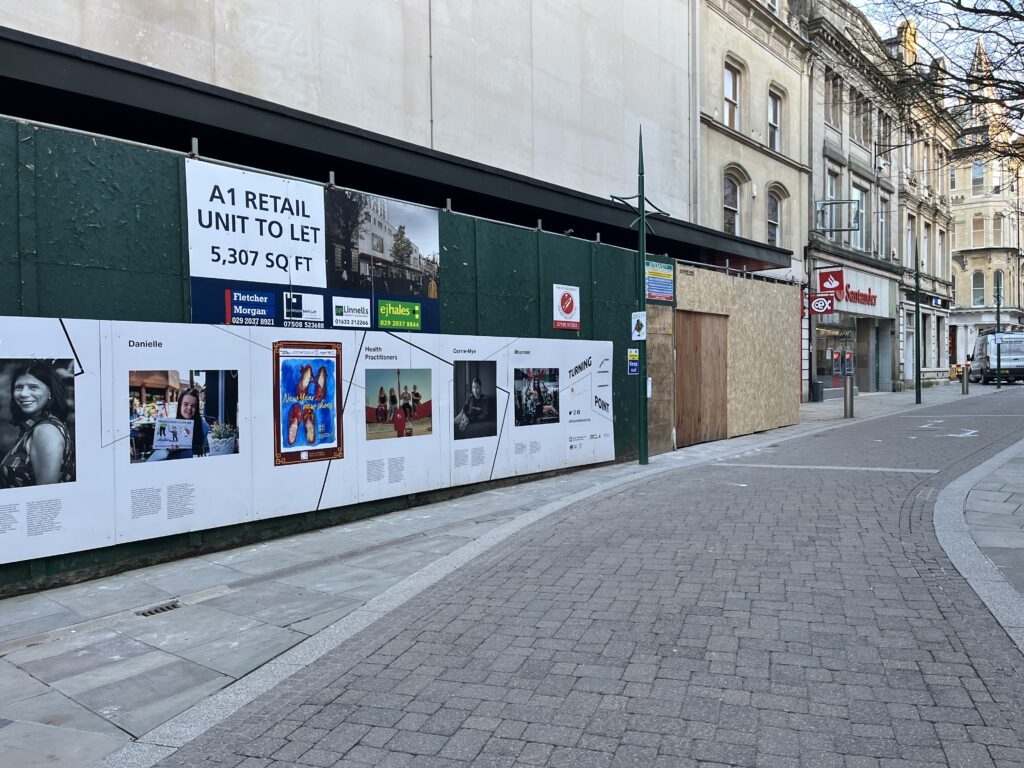 Viskonti Ltd builders working on a project in Cheltenham